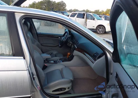 2001 BMW 330I from USA, damaged, VIN WBAAV53431FJ71046